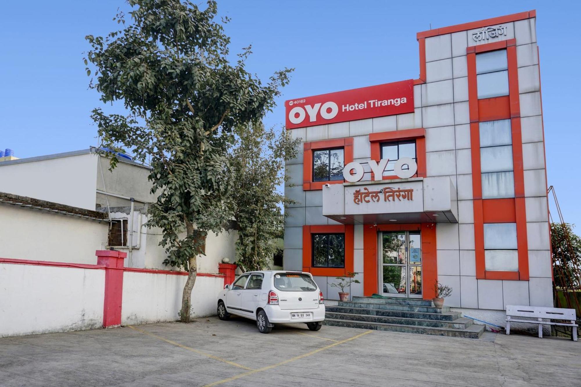 Hotel O Tiranga Chākan Exterior foto